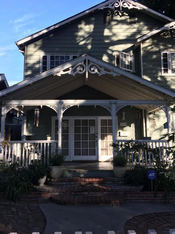 Elaine'S Hollywood Bed & Breakfast Los Angeles Exterior photo